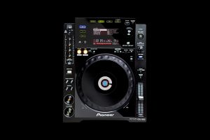 Pioneer CDJ 900 